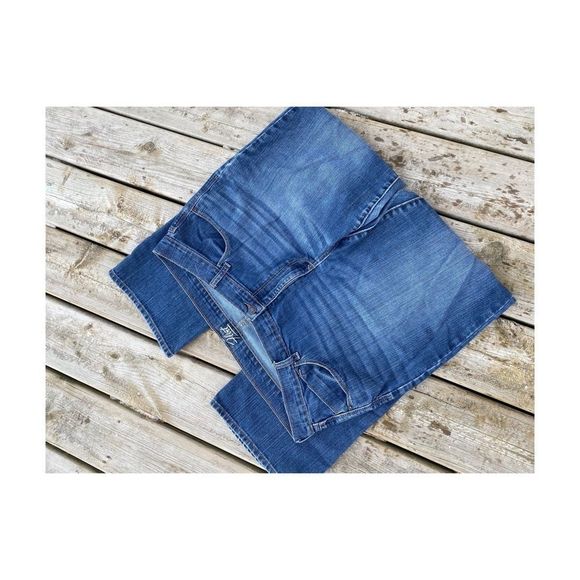 Old Navy Jeans The Flirt 2011 Mid Rise Boot Cut Sz 16 - Picture 2 of 12